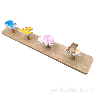 Perchero de pared de madera para niños con 4 perchas